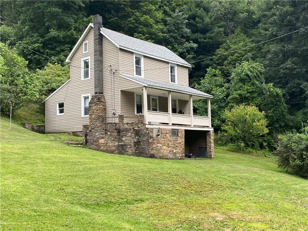 1181 Griffith Road Ligonier, PA 15658 - Photo 3 of 12 Gallery Image 3
