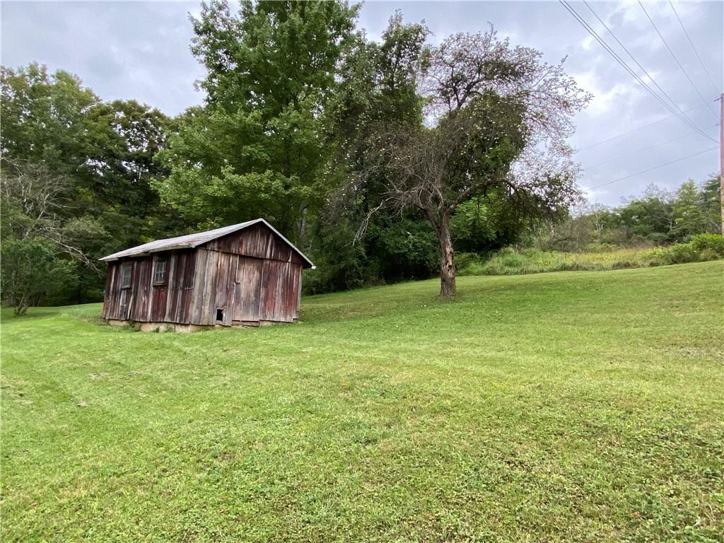 1181 Griffith Road Ligonier, PA 15658 - Photo 5 of 12 Gallery Image 5