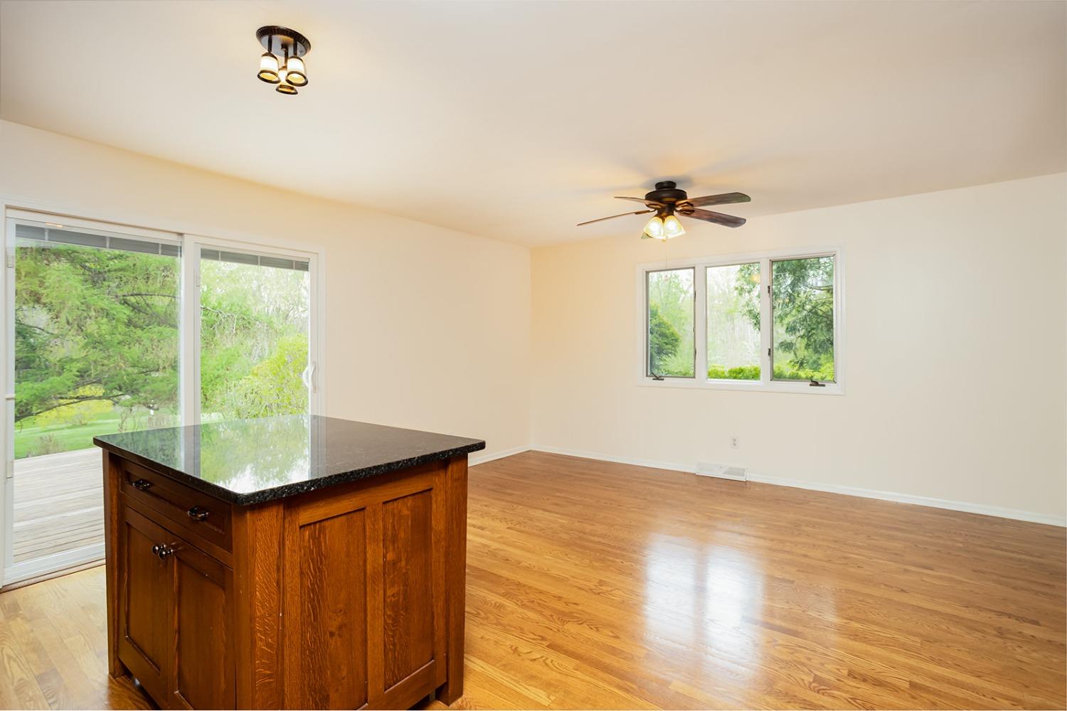 306 West Division Road Valparaiso, IN 46385 - Photo 11 of 68 1500x1000