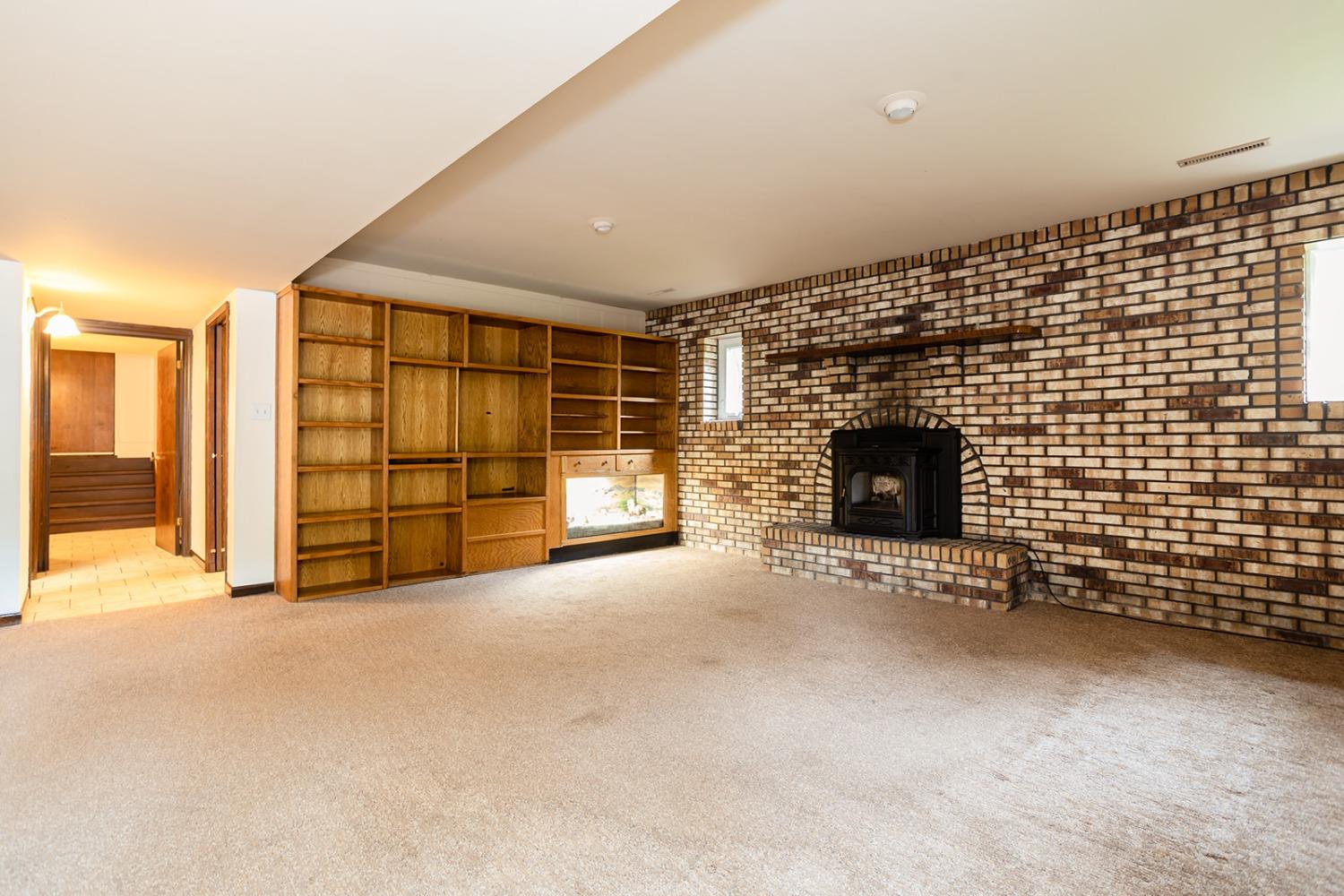 306 West Division Road Valparaiso, IN 46385 - Photo 22 of 68 1500x1000