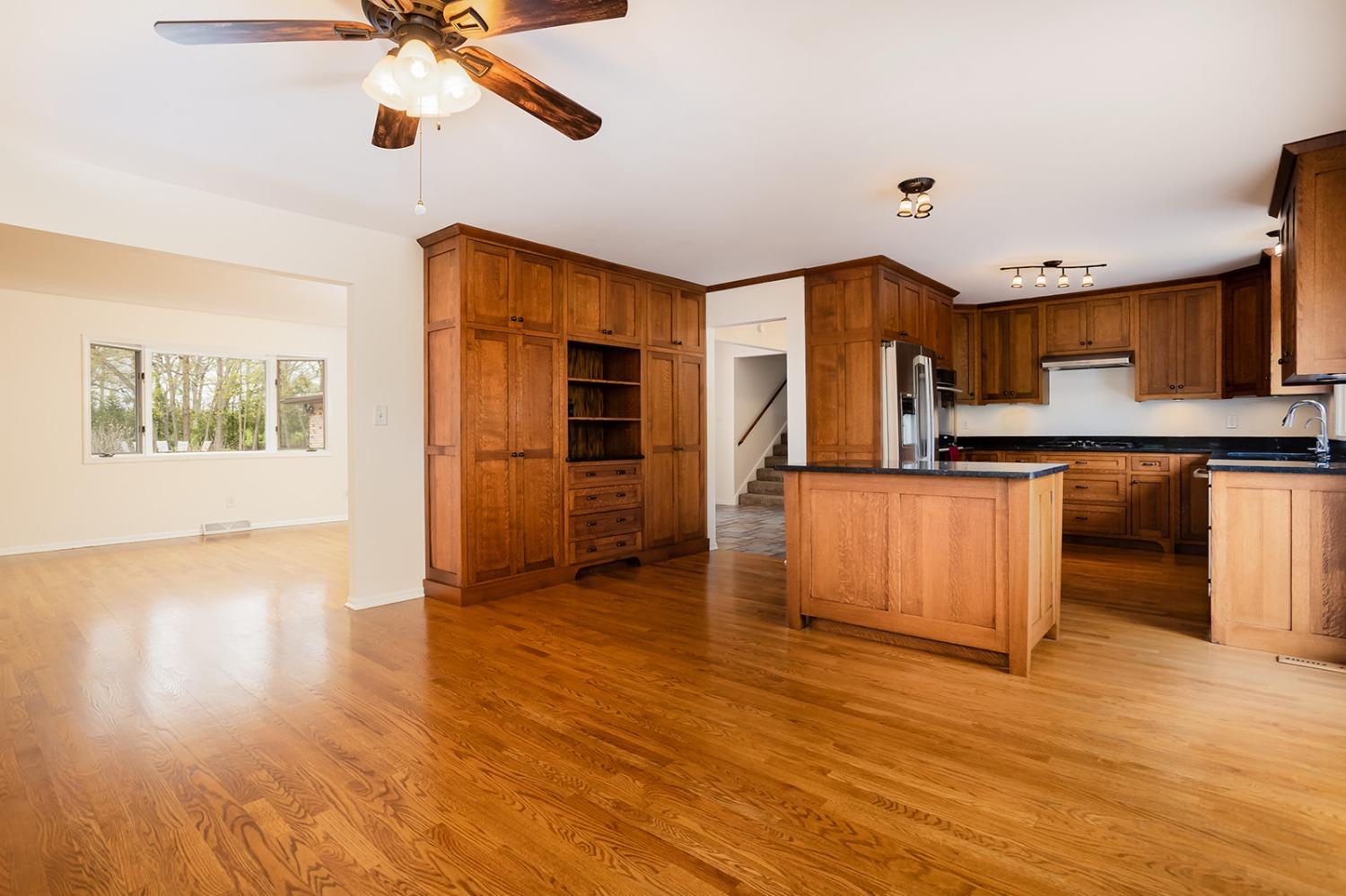 306 West Division Road Valparaiso, IN 46385 - Photo 8 of 68 1500x999