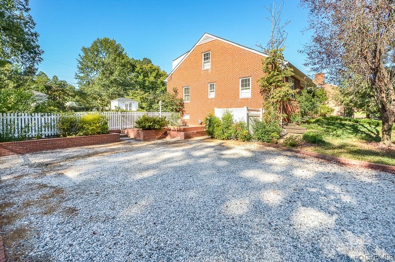 8113 Michael Road Henrico, VA 23229 - Photo 2 of 37 Gallery Image 2