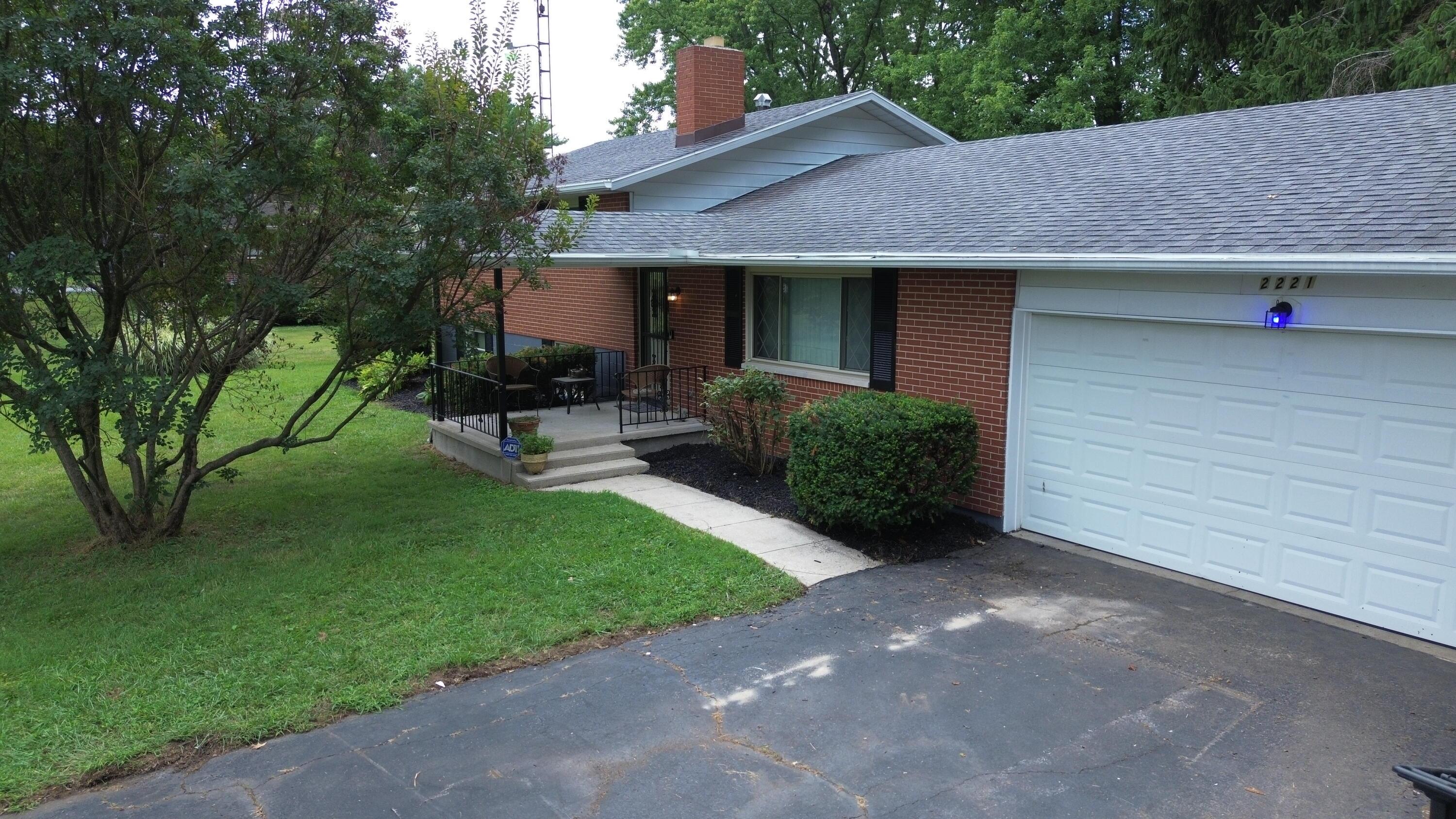 2221 Shrine Road Springfield, OH 45502 - Photo 3 of 35 DJI_0078