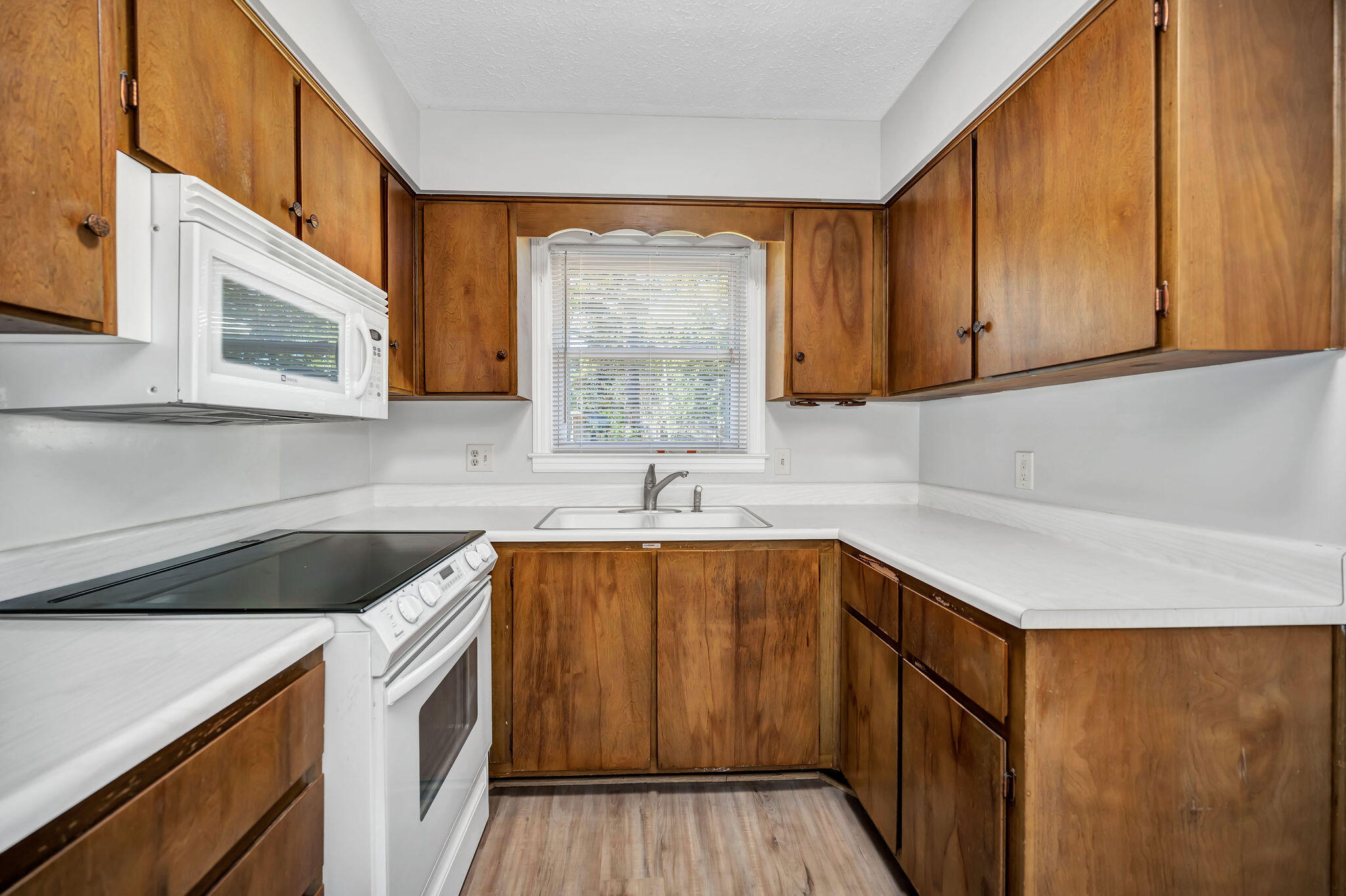 115 County Rd S-18-513 Ladson, SC 29456 - Photo 7 of 28 IMG_1372