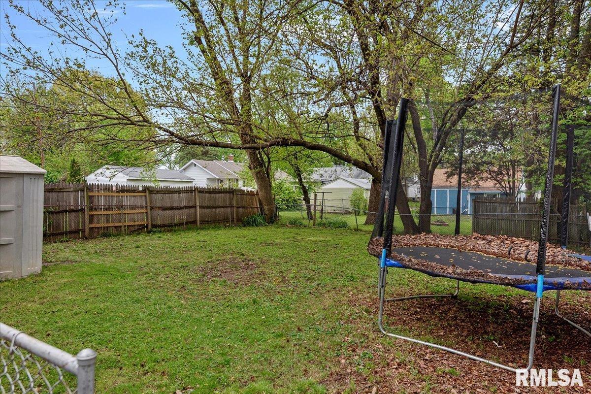 146 North Douglas Avenue Springfield, IL 62702 - Photo 21 of 21 Gallery Image 21