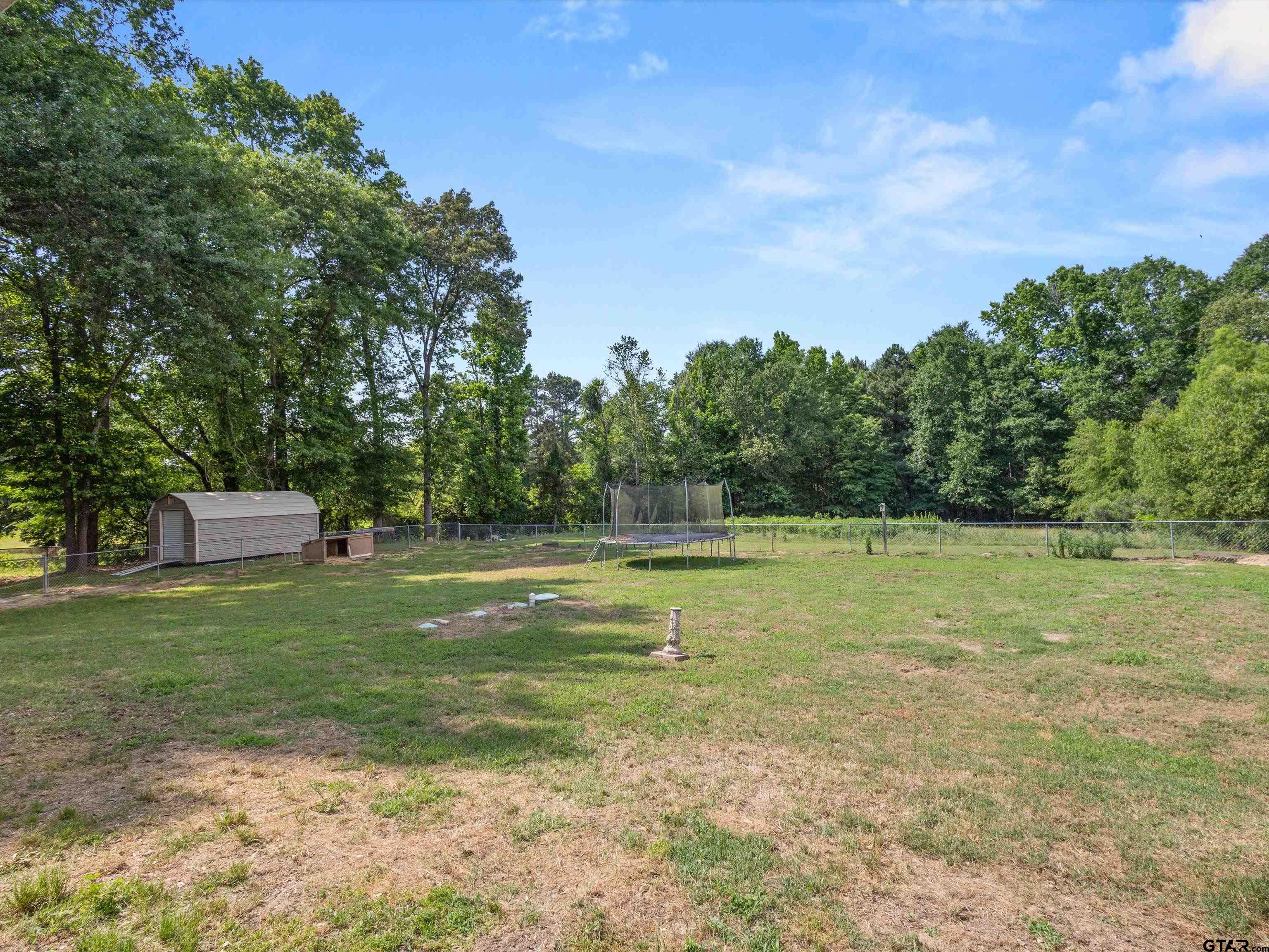 4367 North White Oak Road Gladewater, TX 75647 - Photo 6 of 34