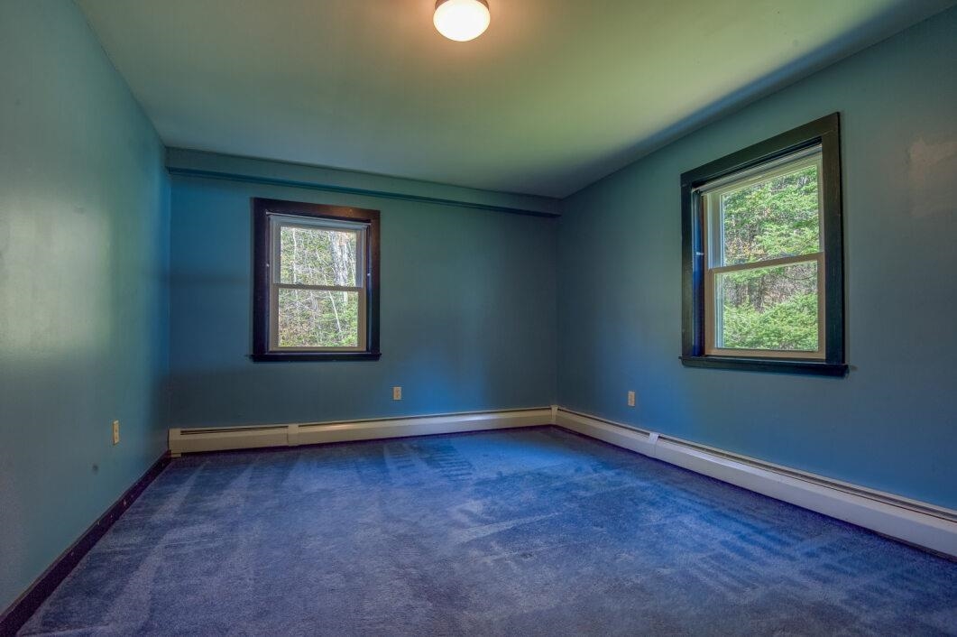 173 Parker Road Whitefield, NH 03598 - Photo 17 of 38
