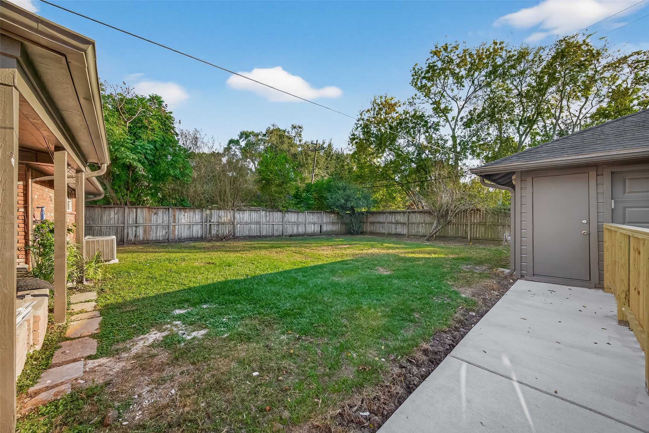 5211 Hummingbird Street Houston, TX 77035 - Photo 44 of 48 a view of a back yard