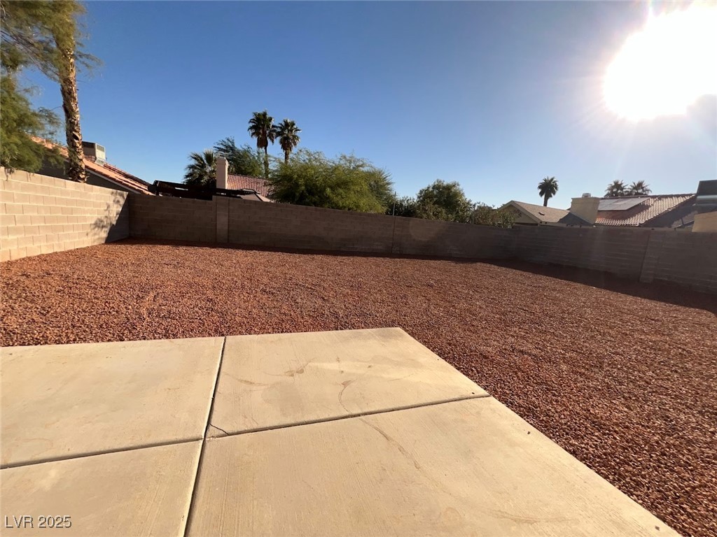 635 Delorean Drive North Las Vegas, NV 89081 - Photo 21 of 22 View of fenced backyard