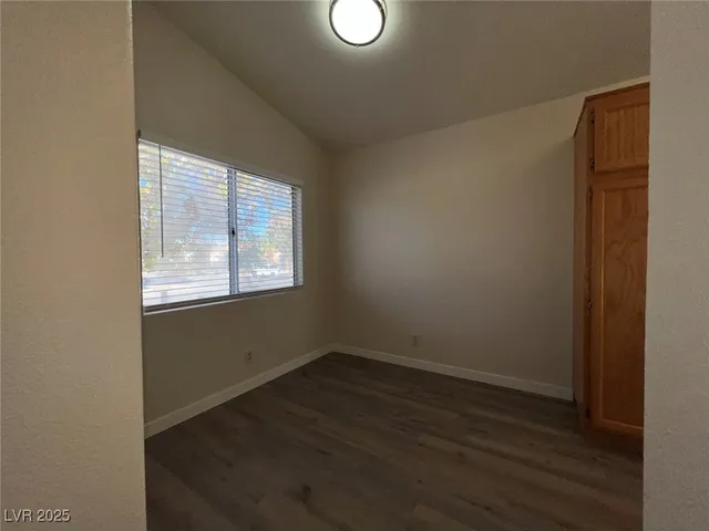 $1,895 | 635 Delorean Drive, North Las Vegas, NV 89081