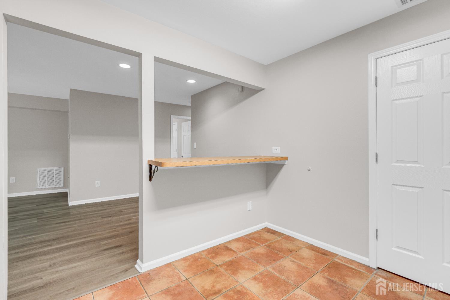 5101 Stonehedge Road, Unit 5101 Edison, NJ 08820 - Photo 14 of 29 Gallery Image 14