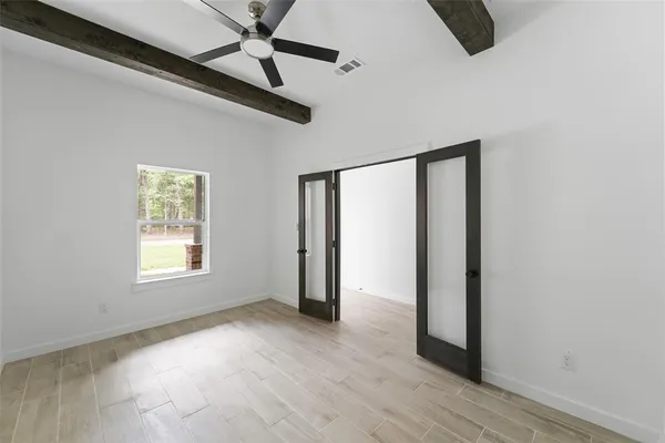 $314,900 | 216 East Beachwood Loop, Trinidad, TX 75163