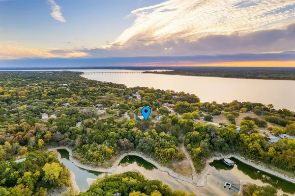 $545,000 | 240 Canyon Drive, Whitney, TX 76692