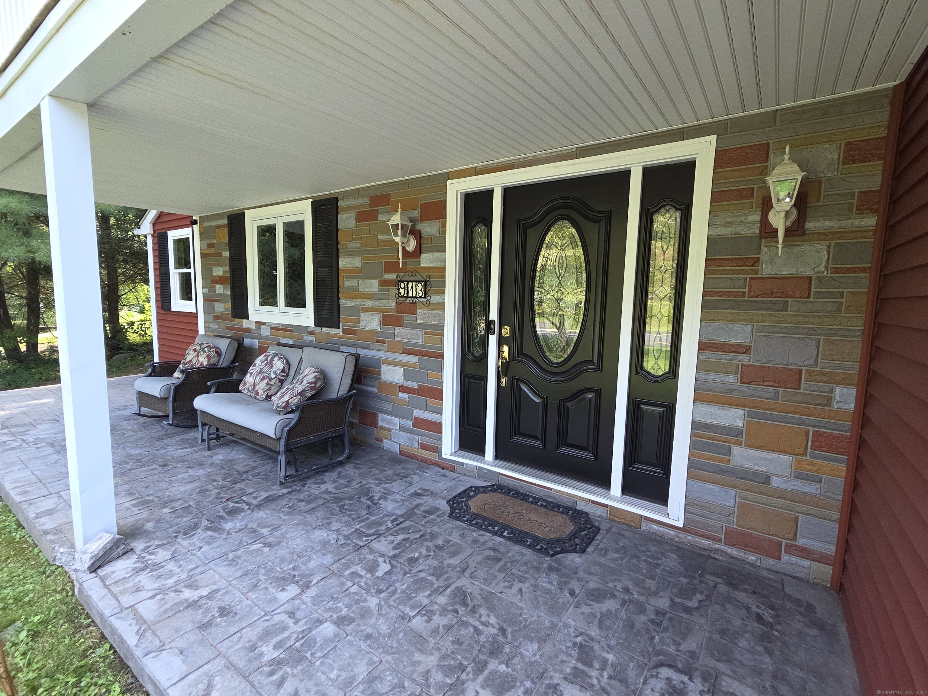 913 Pleasant Valley Road South Windsor, CT 06074 - Photo 2 of 38