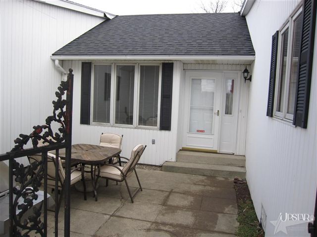 9431 Minnich Road Fort Wayne, IN 46816 - Photo 3 of 25