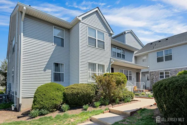 $399,900 | 177 Bexley Lane, Piscataway, NJ 08854
