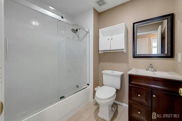 $399,900 | 177 Bexley Lane, Piscataway, NJ 08854