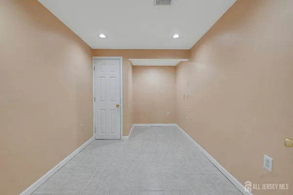 $399,900 | 177 Bexley Lane, Piscataway, NJ 08854