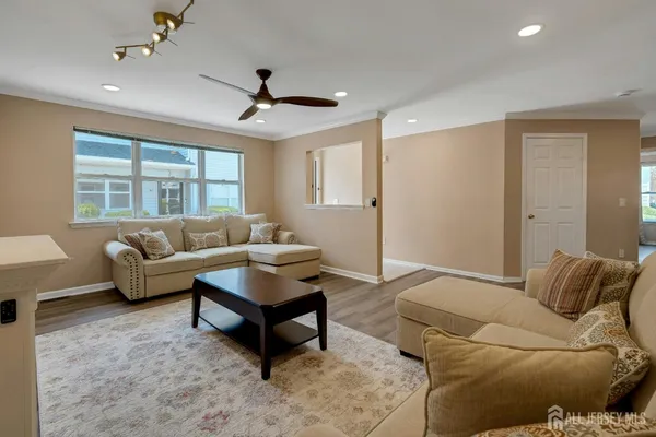 $399,900 | 177 Bexley Lane, Piscataway, NJ 08854