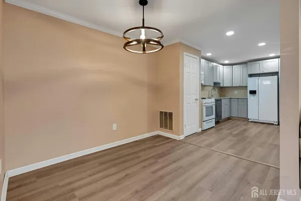 $399,900 | 177 Bexley Lane, Piscataway, NJ 08854