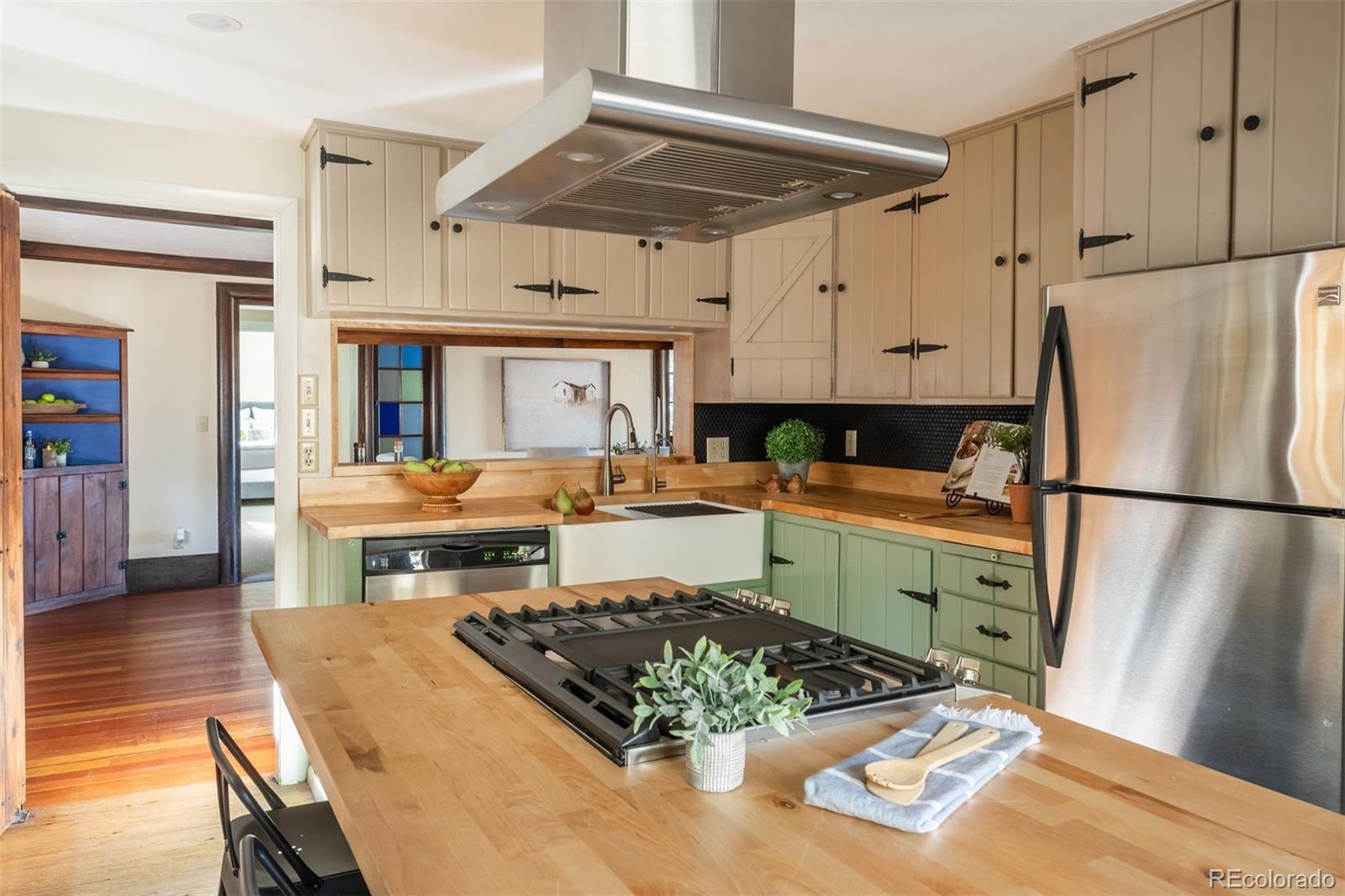 25728 Stanley Park Road Evergreen, CO 80439 - Photo 12 of 46