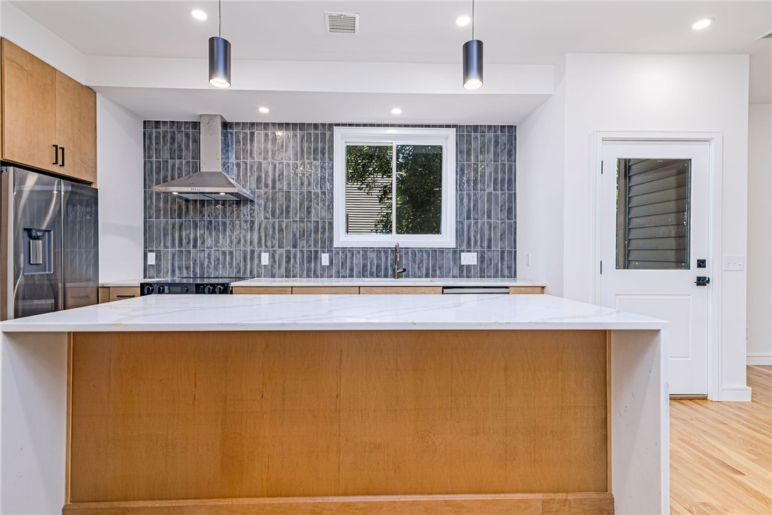 12 Daggett Court, Unit 1 Providence, RI 02906 - Photo 18 of 46