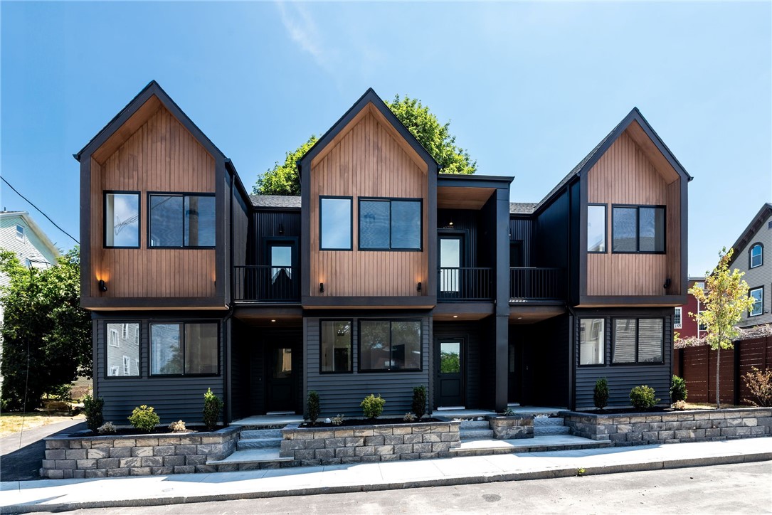 12 Daggett Court, Unit 1 Providence, RI 02906 - Photo 2 of 46