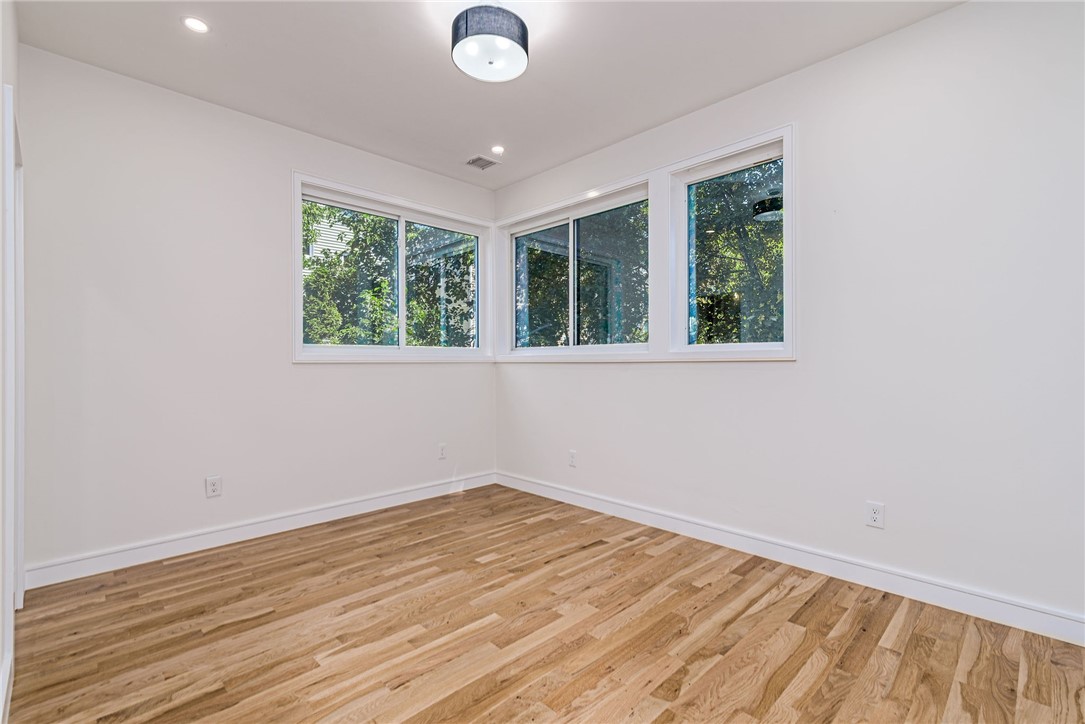 12 Daggett Court, Unit 1 Providence, RI 02906 - Photo 27 of 46