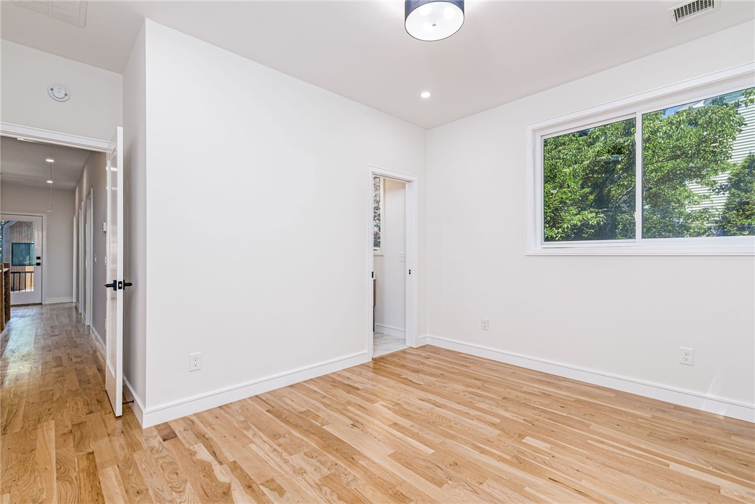 12 Daggett Court, Unit 1 Providence, RI 02906 - Photo 31 of 46