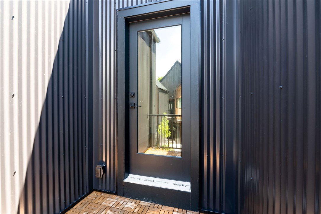 12 Daggett Court, Unit 1 Providence, RI 02906 - Photo 4 of 46