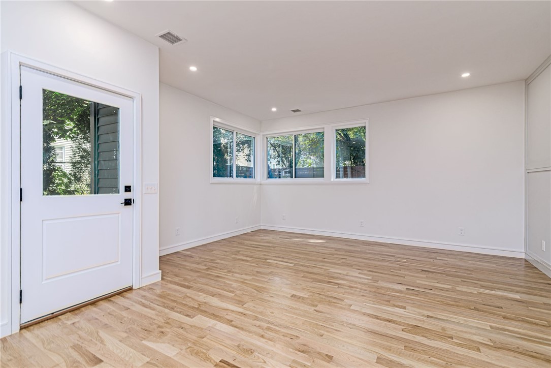 12 Daggett Court, Unit 1 Providence, RI 02906 - Photo 7 of 46