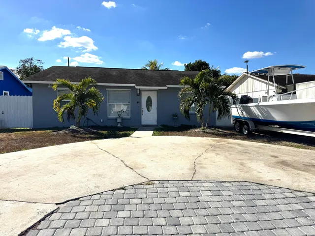 $449,900 | 5792 Orange Road, Royal Palm Estates, FL 33413