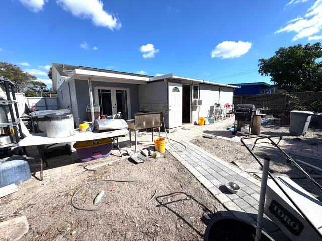 $449,900 | 5792 Orange Road, Royal Palm Estates, FL 33413