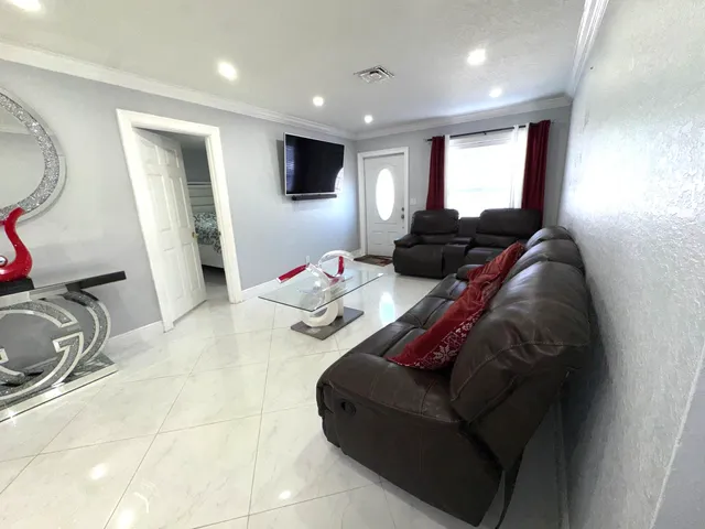 $449,900 | 5792 Orange Road, Royal Palm Estates, FL 33413