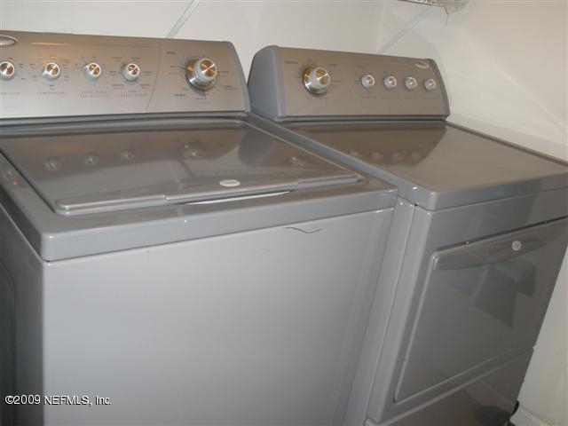 2442 Dean Road Jacksonville, FL 32216 - Photo 15 of 15 a close view of sink