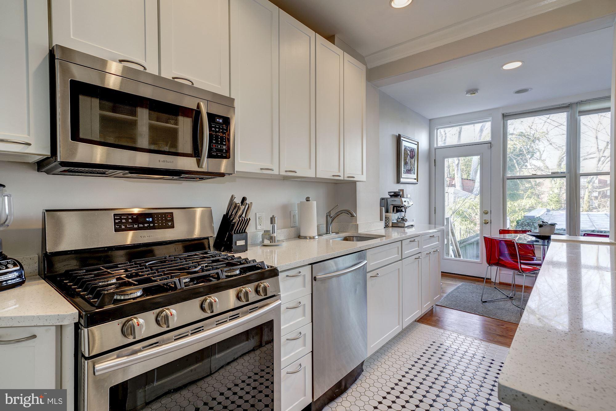 3411 R Street Northwest Washington, DC 20007 - Photo 14 of 35