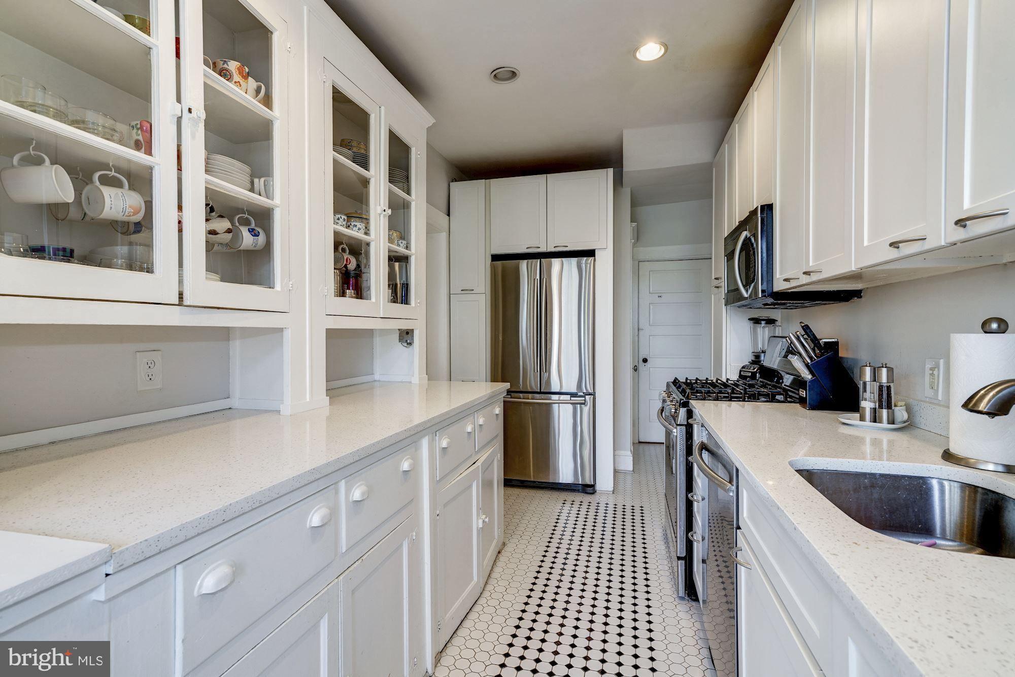 3411 R Street Northwest Washington, DC 20007 - Photo 15 of 35