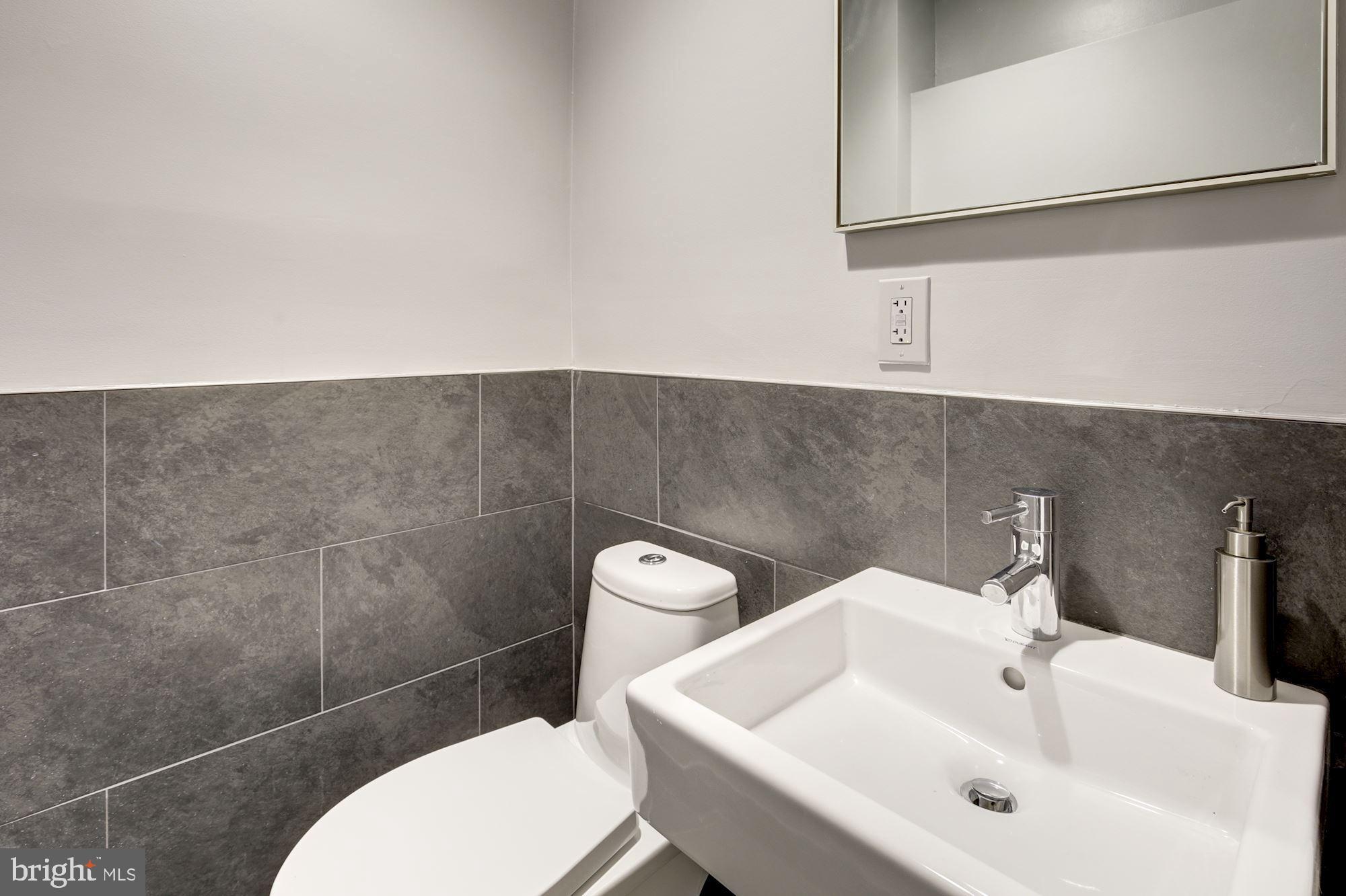 3411 R Street Northwest Washington, DC 20007 - Photo 17 of 35