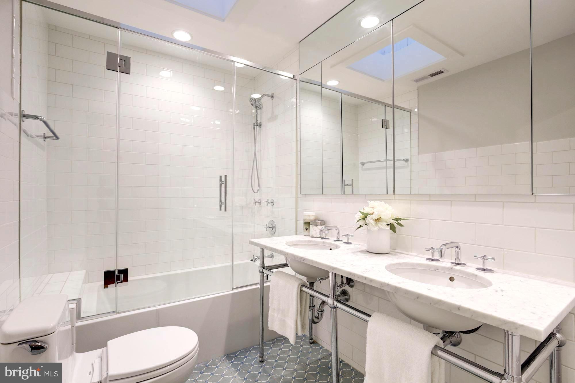 3411 R Street Northwest Washington, DC 20007 - Photo 21 of 35