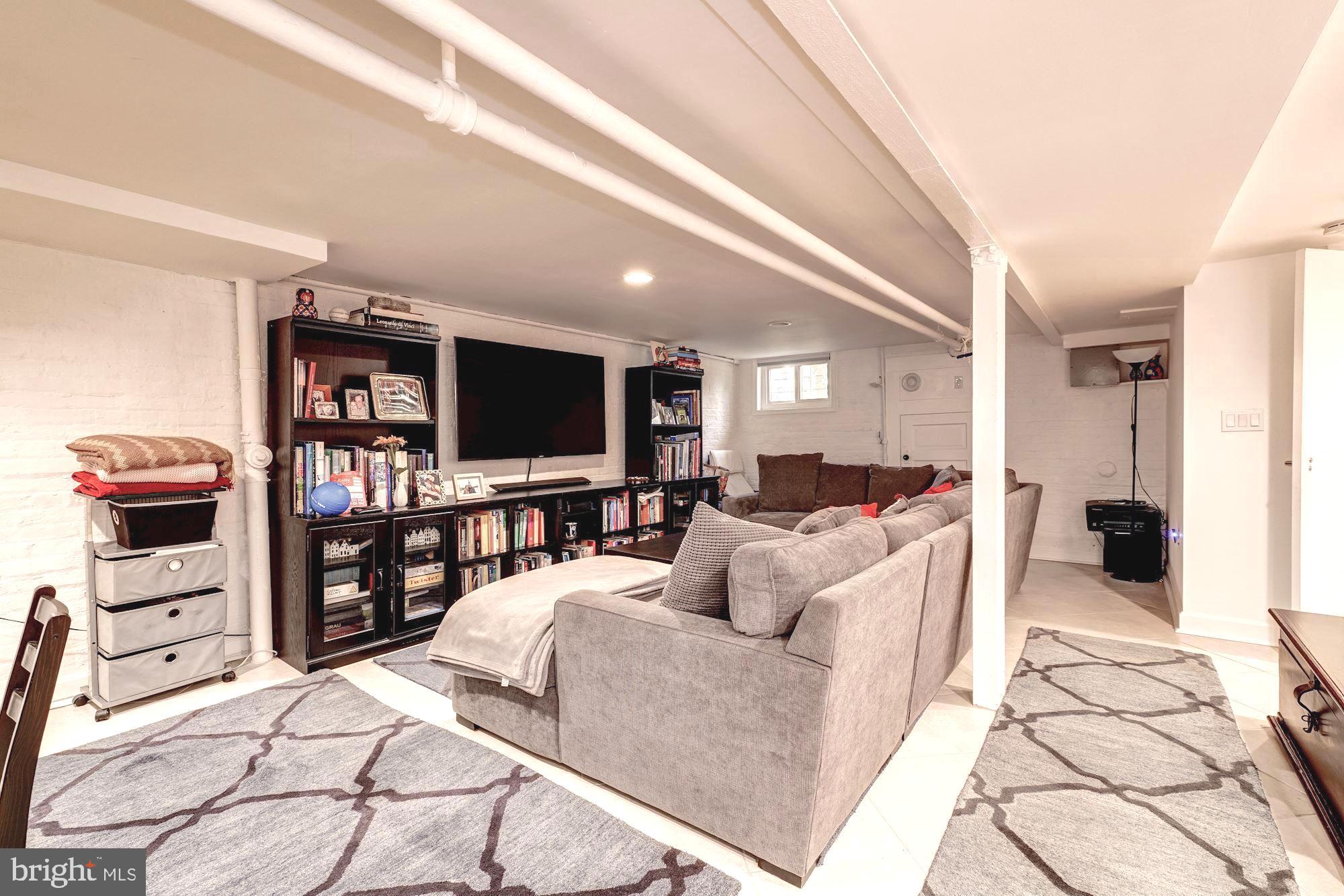 3411 R Street Northwest Washington, DC 20007 - Photo 29 of 35