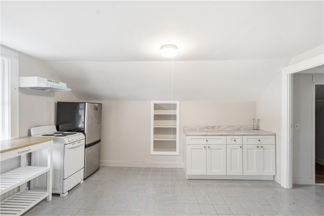 127 Meadow Street Pawtucket, RI 02860 - Photo 7 of 37