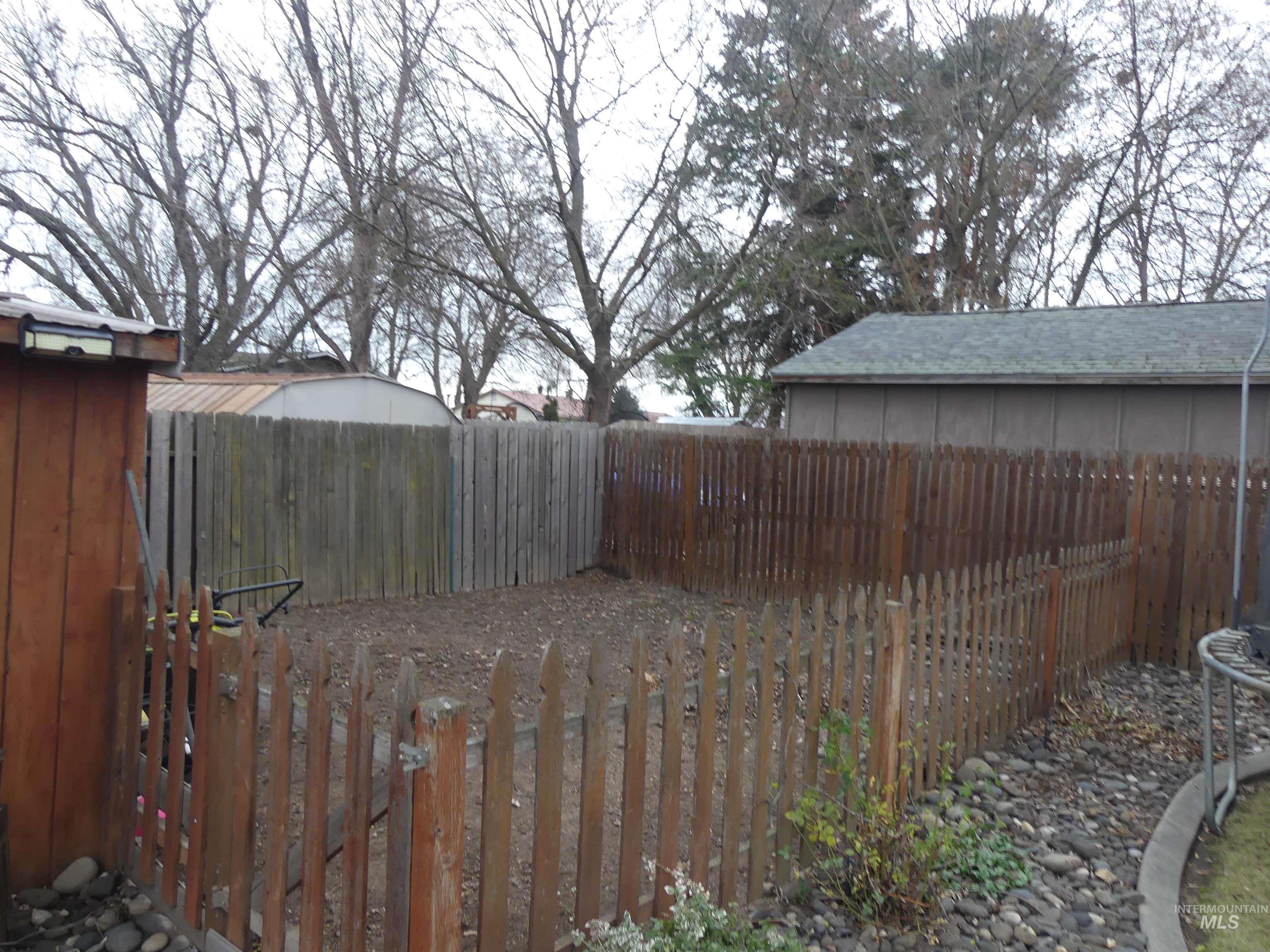 3427 18th Street Lewiston, ID 83501 - Photo 8 of 45 View of fenced backyard