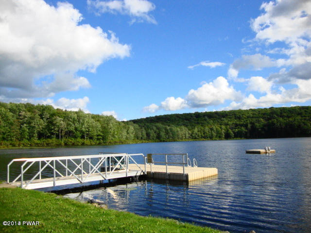 174 Lake Road Lake Ariel, PA 18436 - Photo 3 of 64 Gallery Image 3