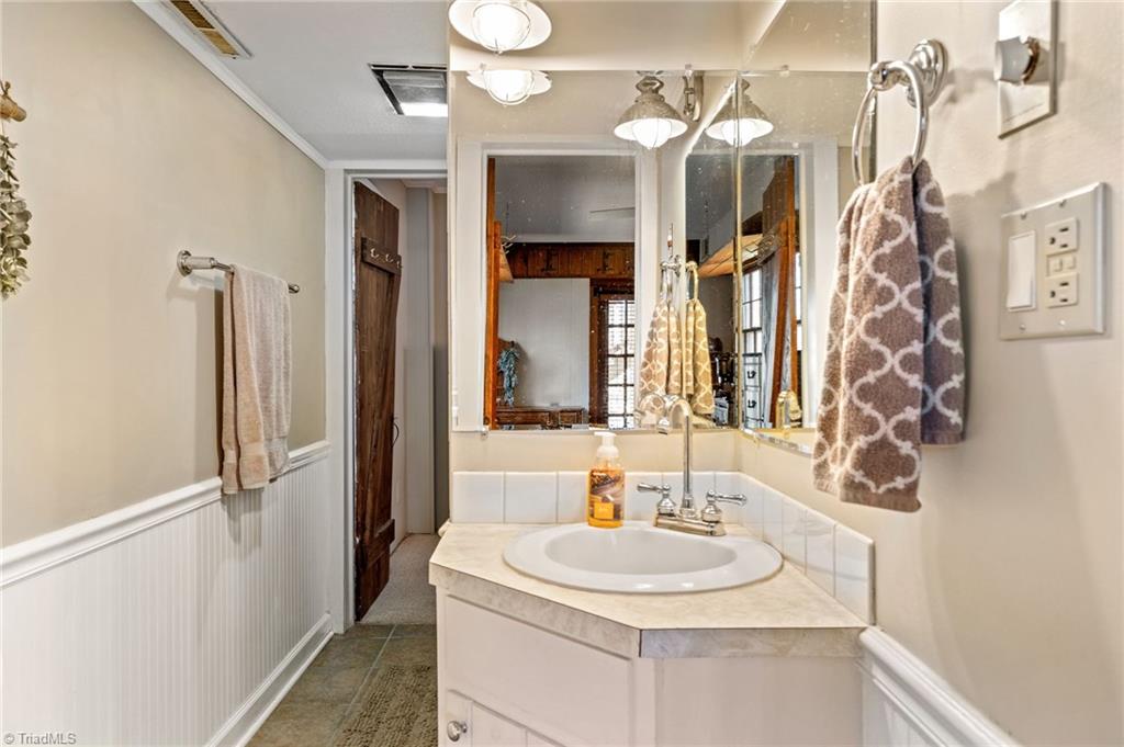 734 Welcome-Bethesda Road Lexington, NC 27295 - Photo 18 of 36 Gallery Image 18