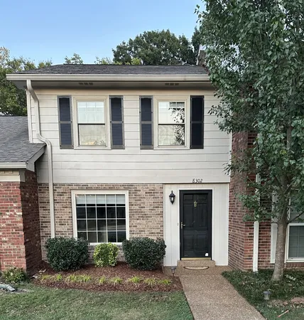$304,500 | 8300 Sawyer Brown Road, Unit E302, Nashville, TN 37221
