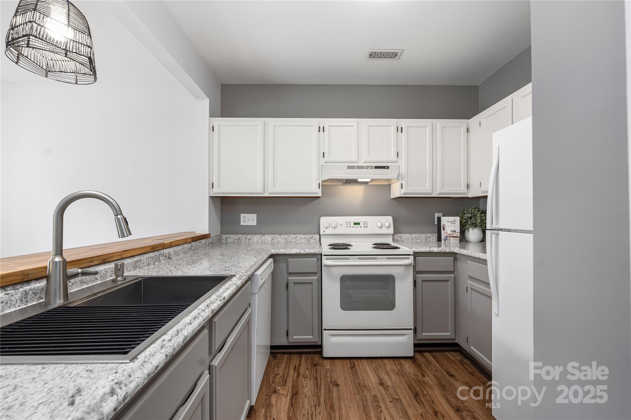 766 Marsh Road, Unit 2 Charlotte, NC 28209 - Photo 11 of 24 Gallery Image 11