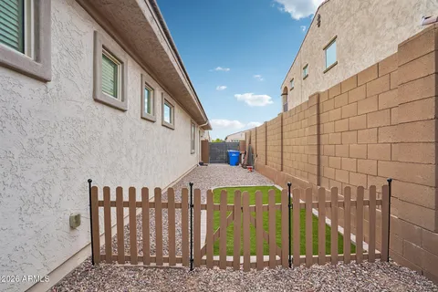$1,095,000 | 3227 East Donald Drive, Phoenix, AZ 85050
