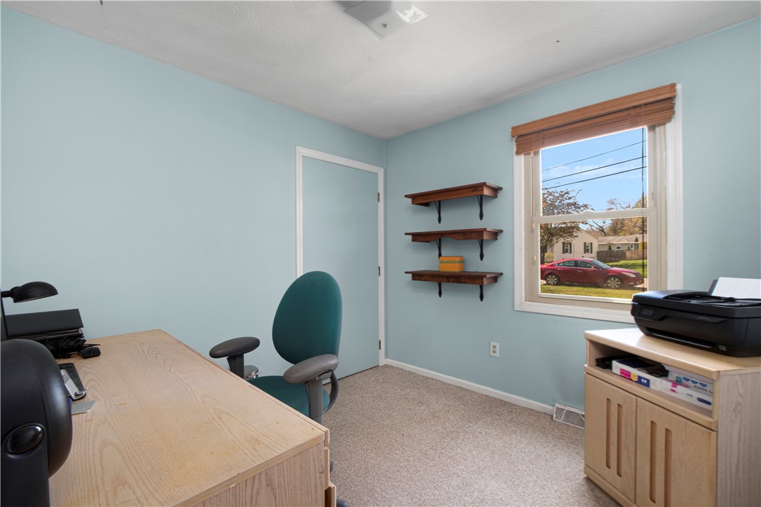 30 Frontier Road Warwick, RI 02889 - Photo 21 of 34