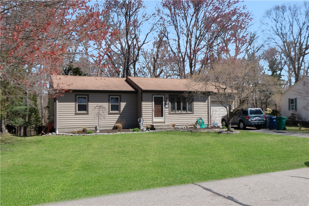 30 Frontier Road Warwick, RI 02889 - Photo 3 of 34