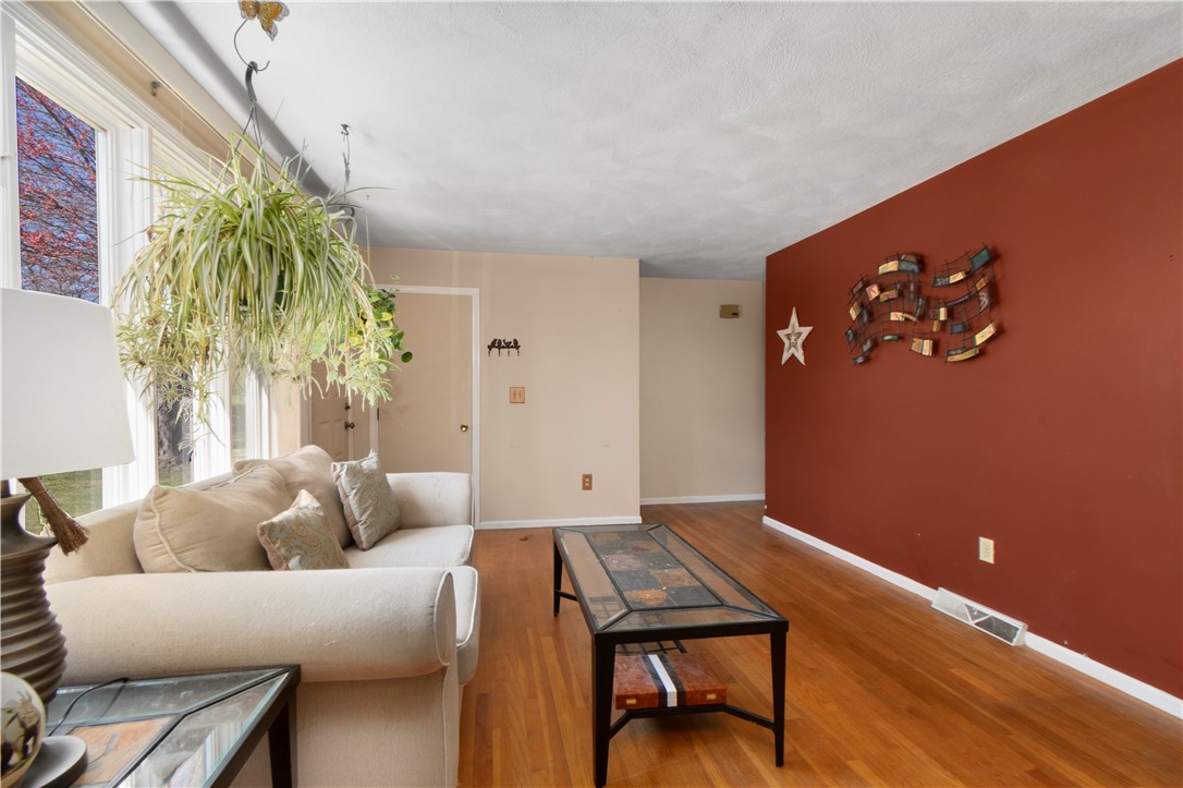 30 Frontier Road Warwick, RI 02889 - Photo 6 of 34